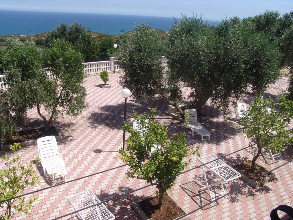 La Collinetta 3*